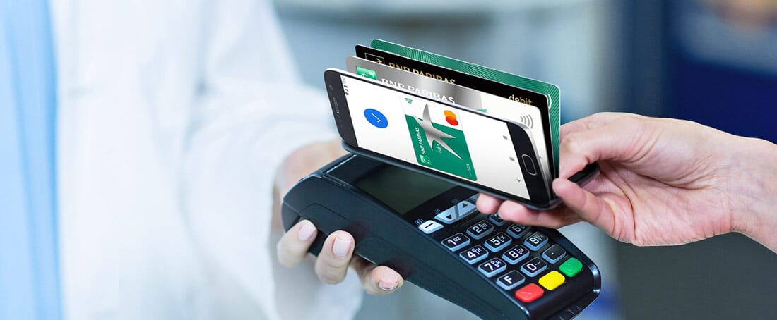 płatność telefonem z wykorzystaniem Google pay i podpiętą kartą banku BNP Paribas
