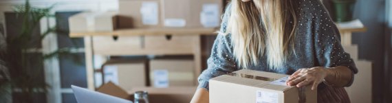 Logistyka w sklepie internetowym – jak przygotować i wysłać towar?