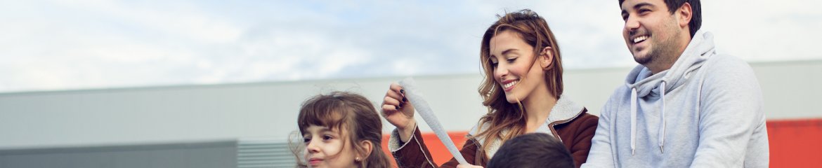 W badaniu “Jaka będzie Polska po epidemii?”, przeprowadzonym przez Instytut Badań Zmian Społecznych, 83% respondentów zadeklarowało, że będzie oszczędzać po pandemii. W grupie tej znalazło się 20% osób, które nie planowało tego wcześniej****.
