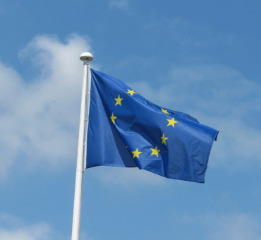 flaga uni europejskiej - GO4funds w Banku BNP Paribas