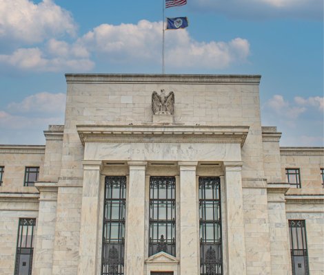 RPP tnie stopy, FED czeka, dolar słabnie – komentarz walutowy z 17.07.2025