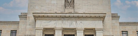 RPP tnie stopy, FED czeka, dolar słabnie – komentarz walutowy z 17.07.2025