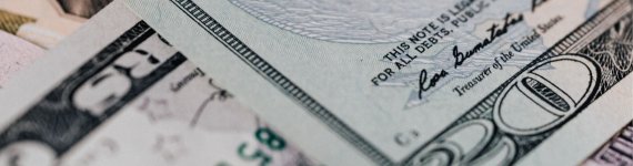 Słabszy dolar, rajd EURUSD i obniżki RPP – komentarz walutowy Biura Maklerskiego BNP